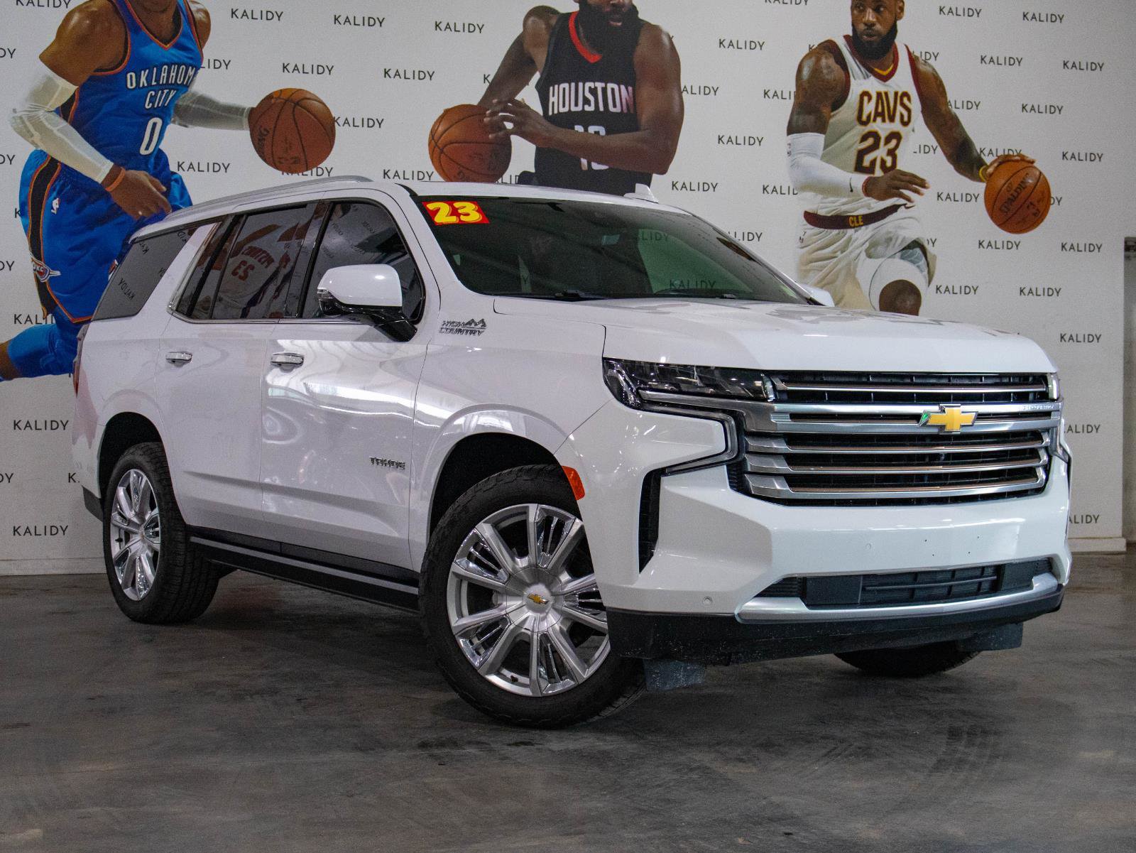 Used 2023 Chevrolet Tahoe High Country AWD/4WD image 2