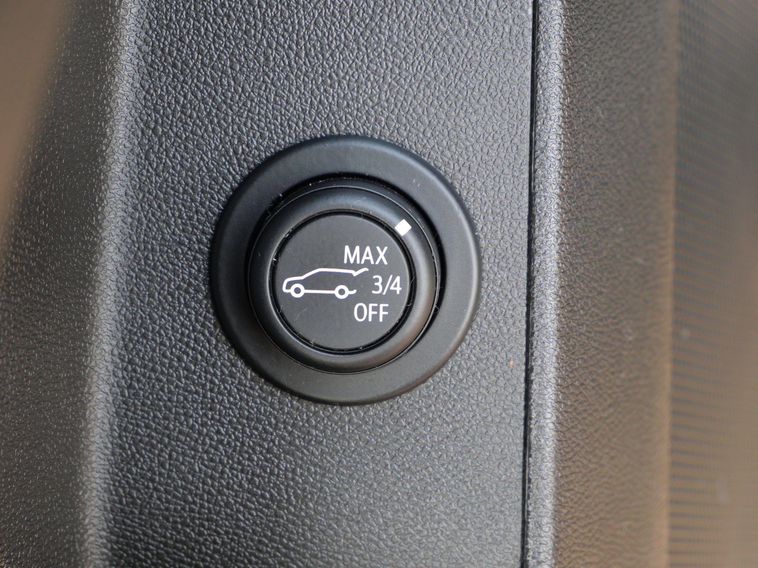 Certified 2023 Chevrolet Equinox LT FWD image 19
