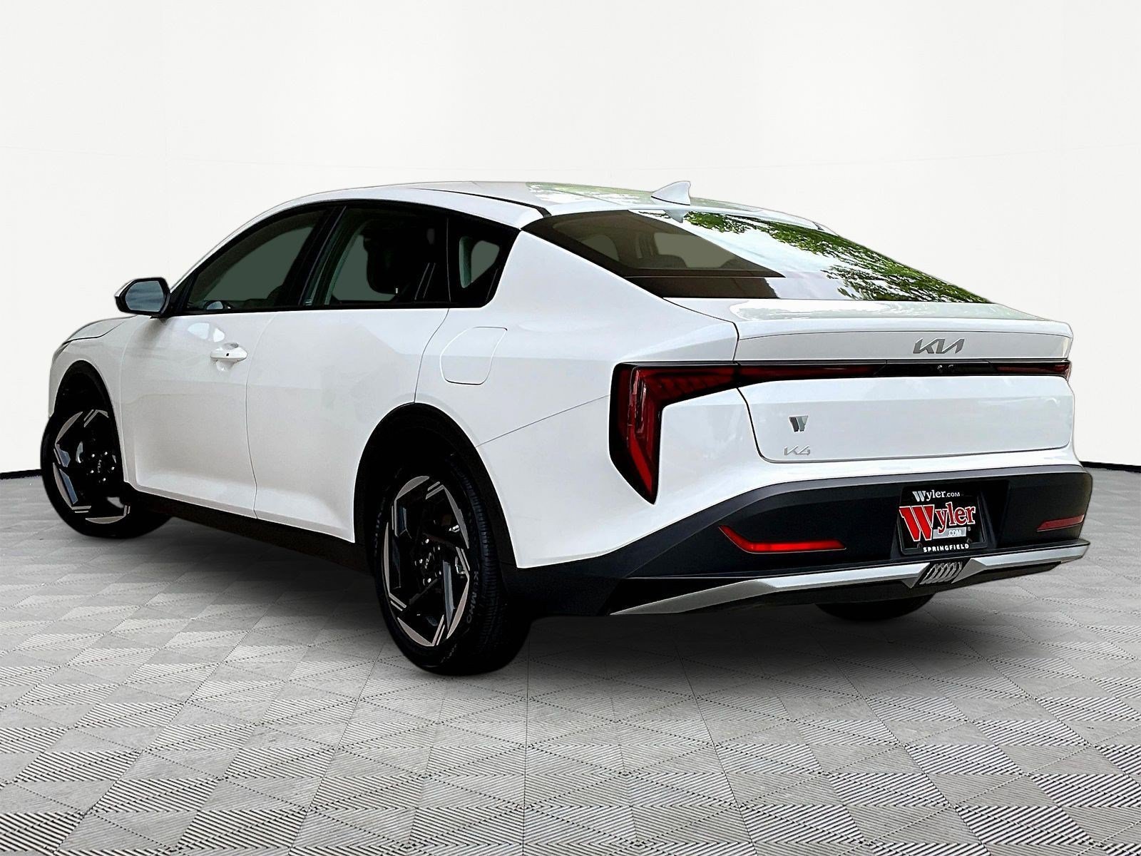 Used 2025 Kia K4 EX FWD image 4