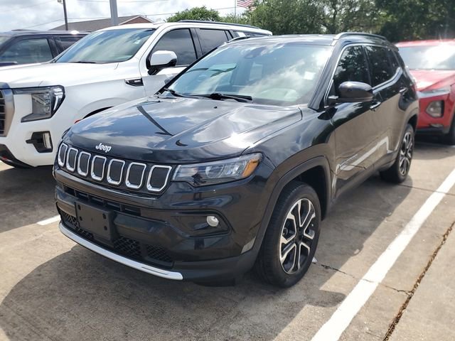 Used 2022 Jeep Compass Limited image 11