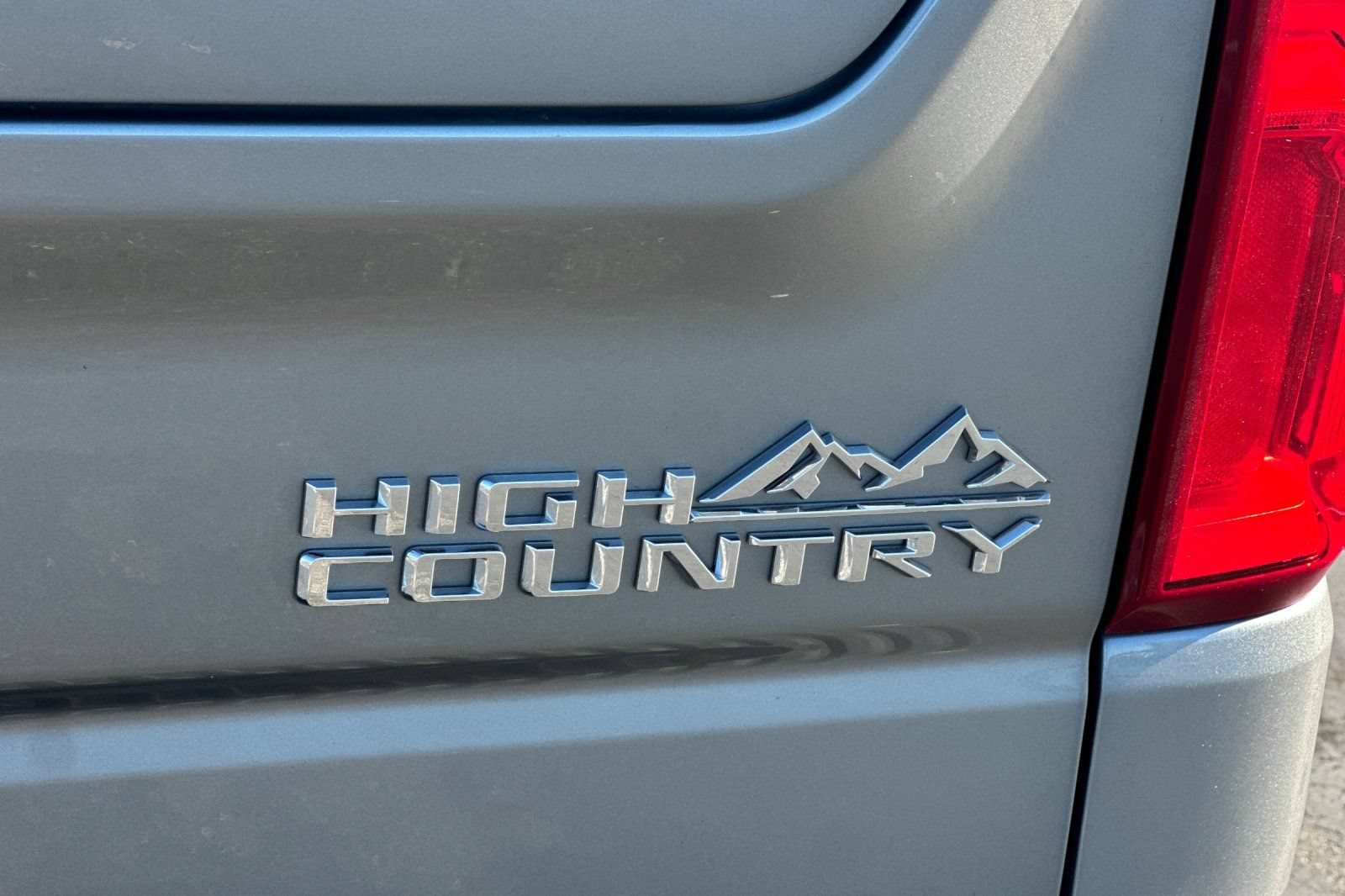 Used 2025 Chevrolet Silverado 1500 High Country AWD/4WD image 49