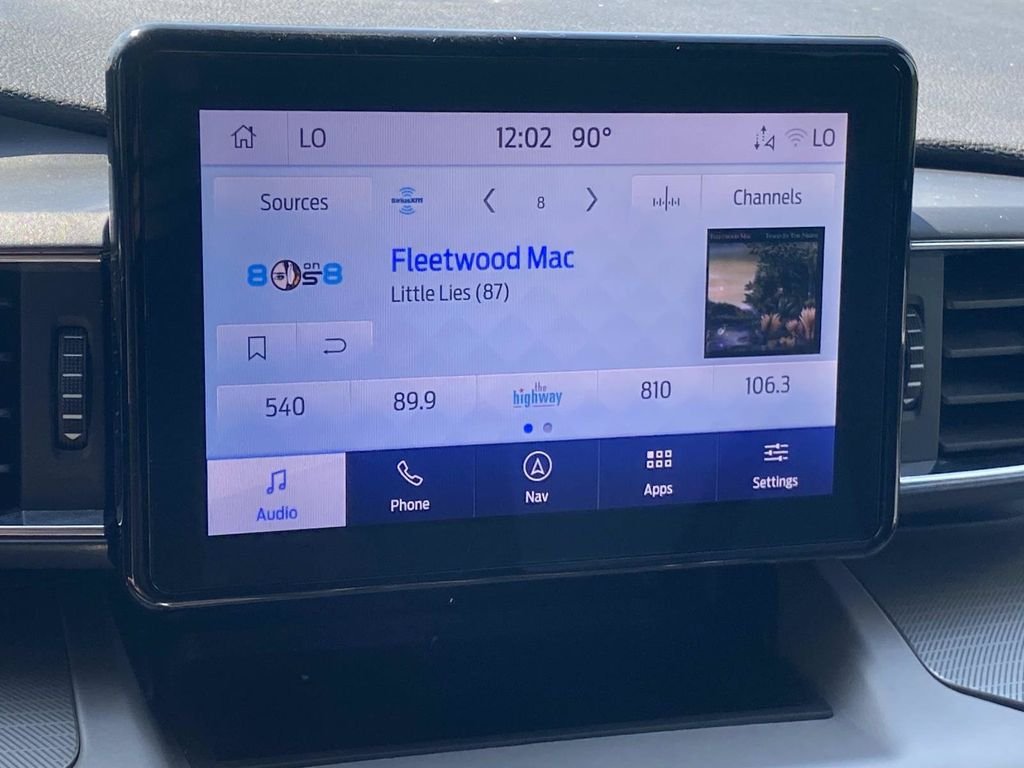 Used 2024 Ford Explorer XLT w/ Equipment Group 202A RWD image 23
