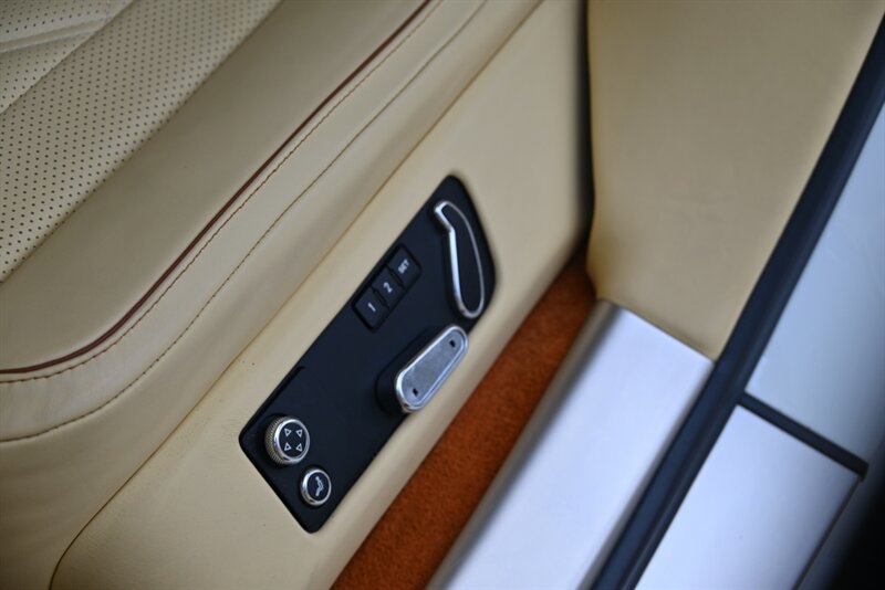 Used 2016 Bentley Flying Spur W12 AWD/4WD image 40