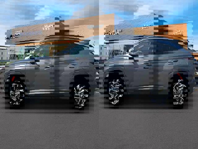 New 2025 Hyundai Tucson Limited AWD/4WD image 3