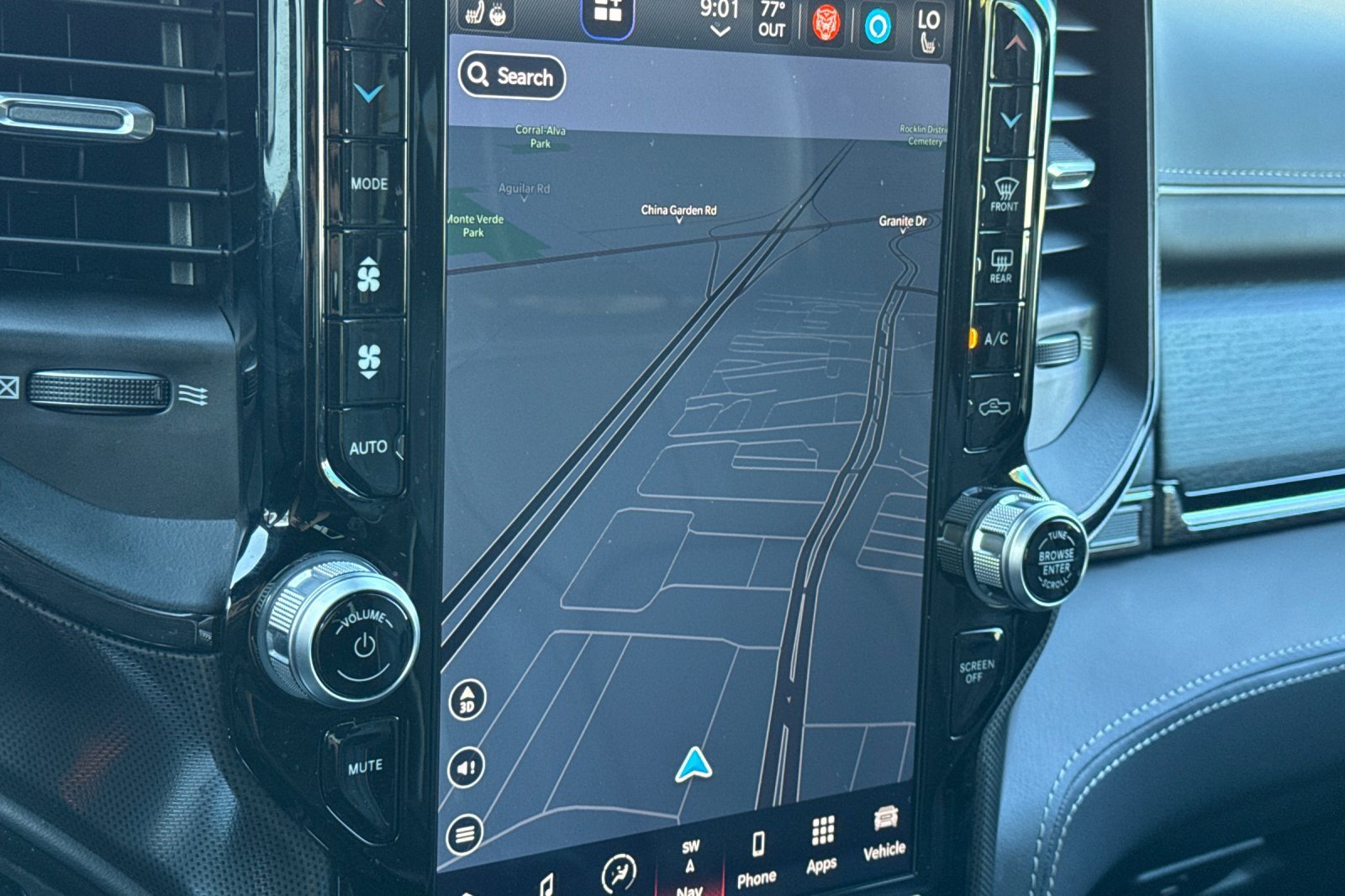 Used 2023 RAM 1500 Limited image 22