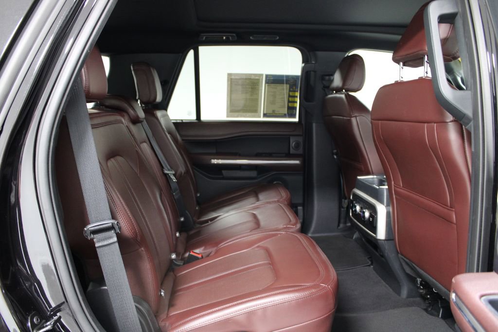 Used 2024 Ford Expedition Limited image 34