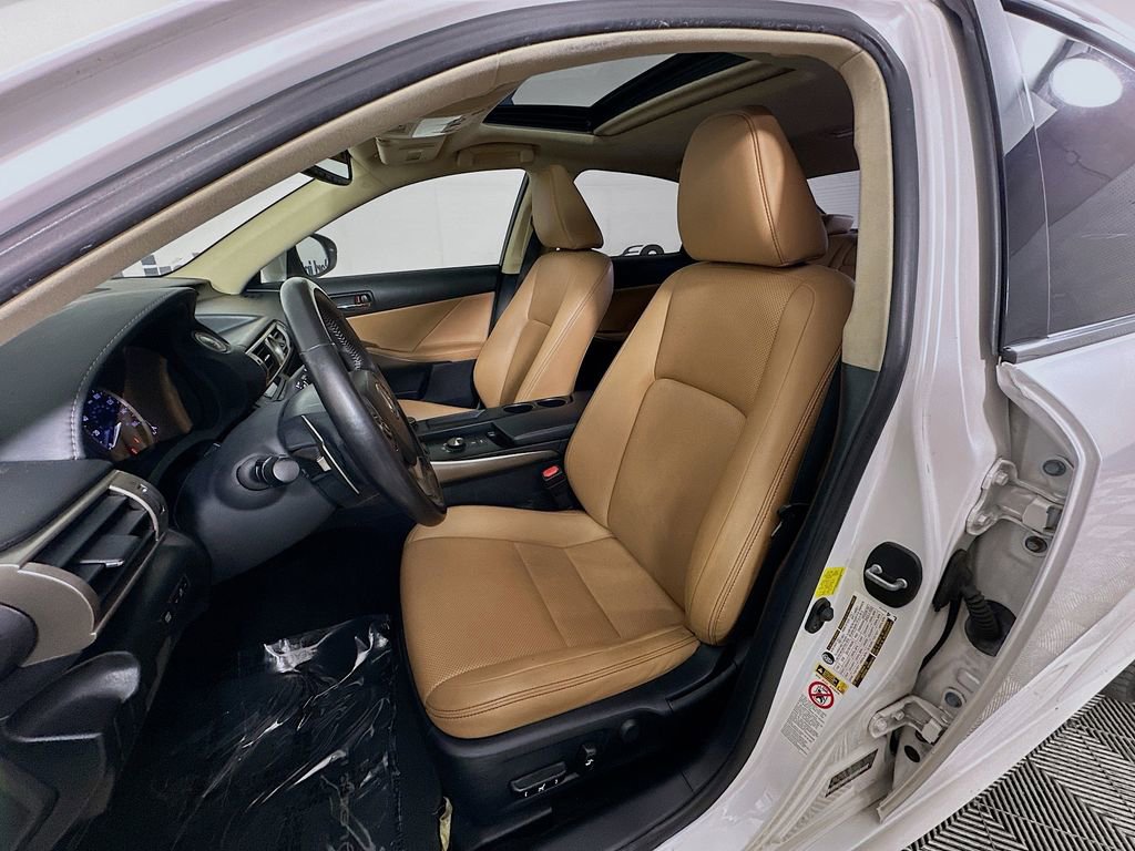 Used 2016 Lexus IS 300 AWD w/ Premium Package image 24