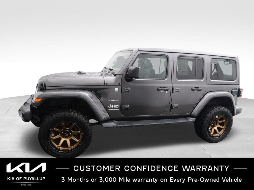 Used 2018 Jeep Wrangler Unlimited Sahara AWD/4WD image 8