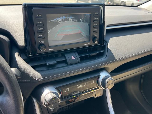 Used 2021 Toyota RAV4 LE w/ Carpet Mat Package (TMS) AWD/4WD image 23