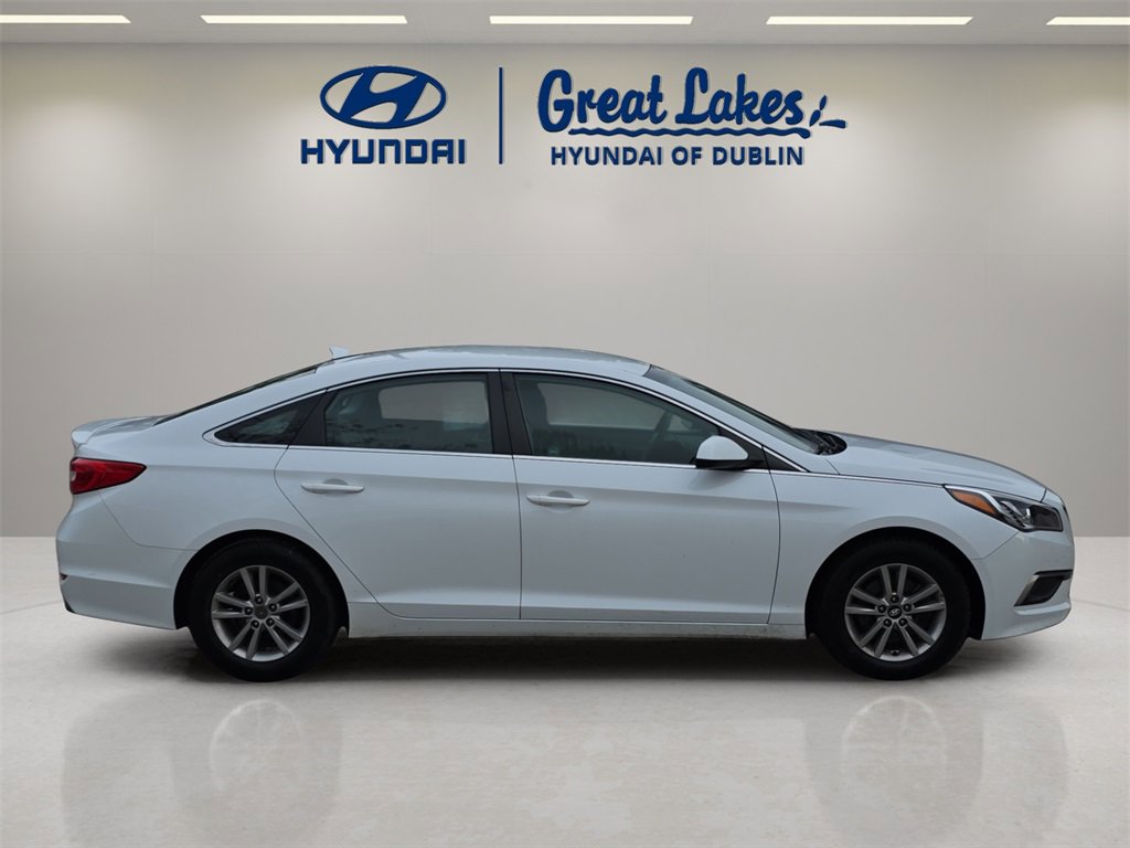 Used 2016 Hyundai Sonata SE w/ Cargo Package image 6