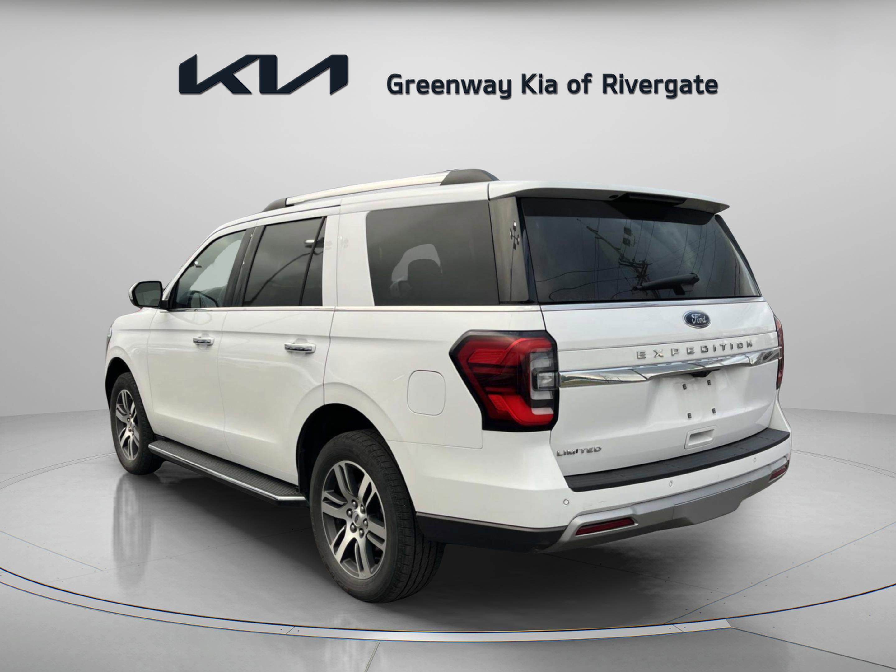 Used 2023 Ford Expedition Limited image 5