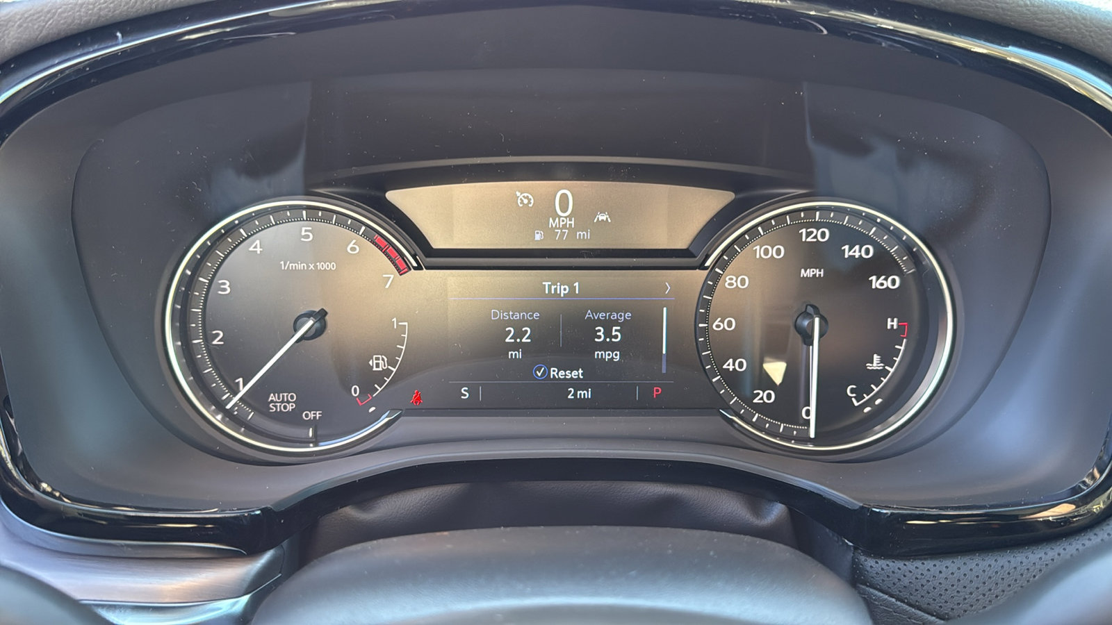 New 2025 Cadillac XT5 Luxury image 14