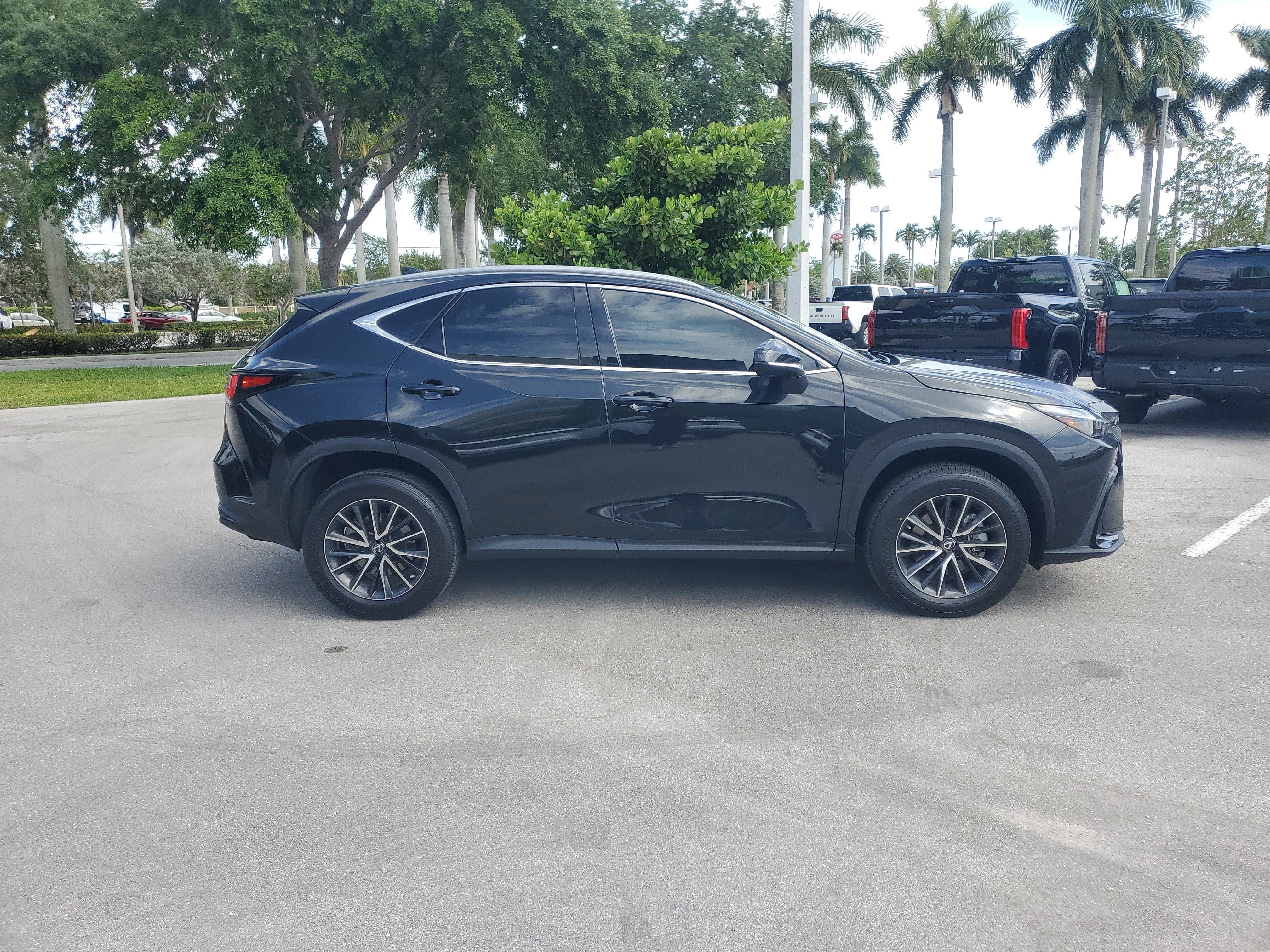 Used 2023 Lexus NX 250 FWD image 11
