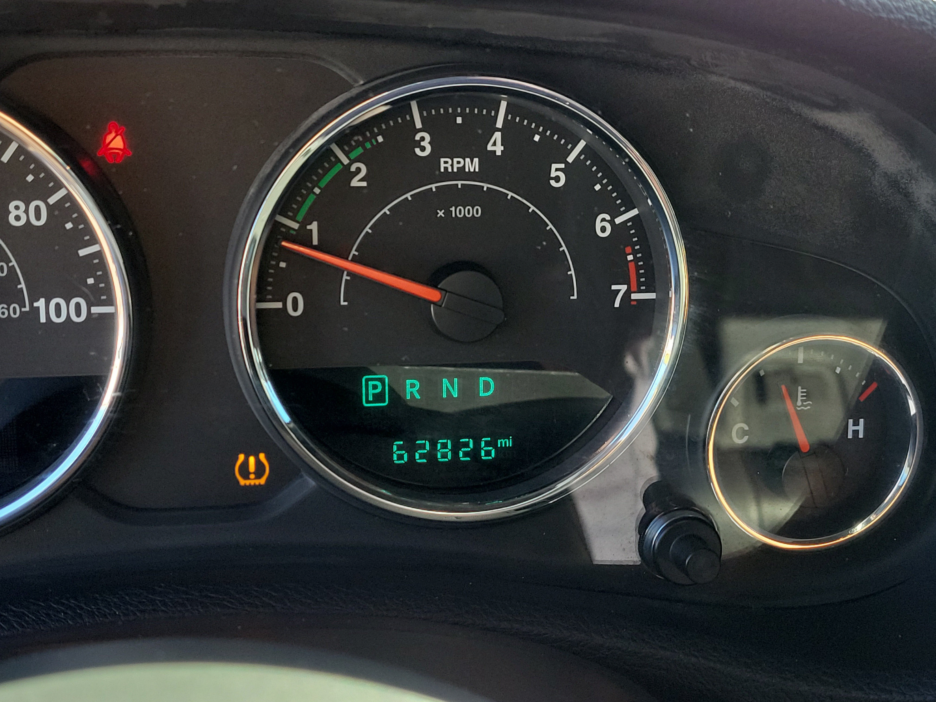 Used 2015 Jeep Wrangler Unlimited Sahara w/ Connectivity Group AWD/4WD image 23