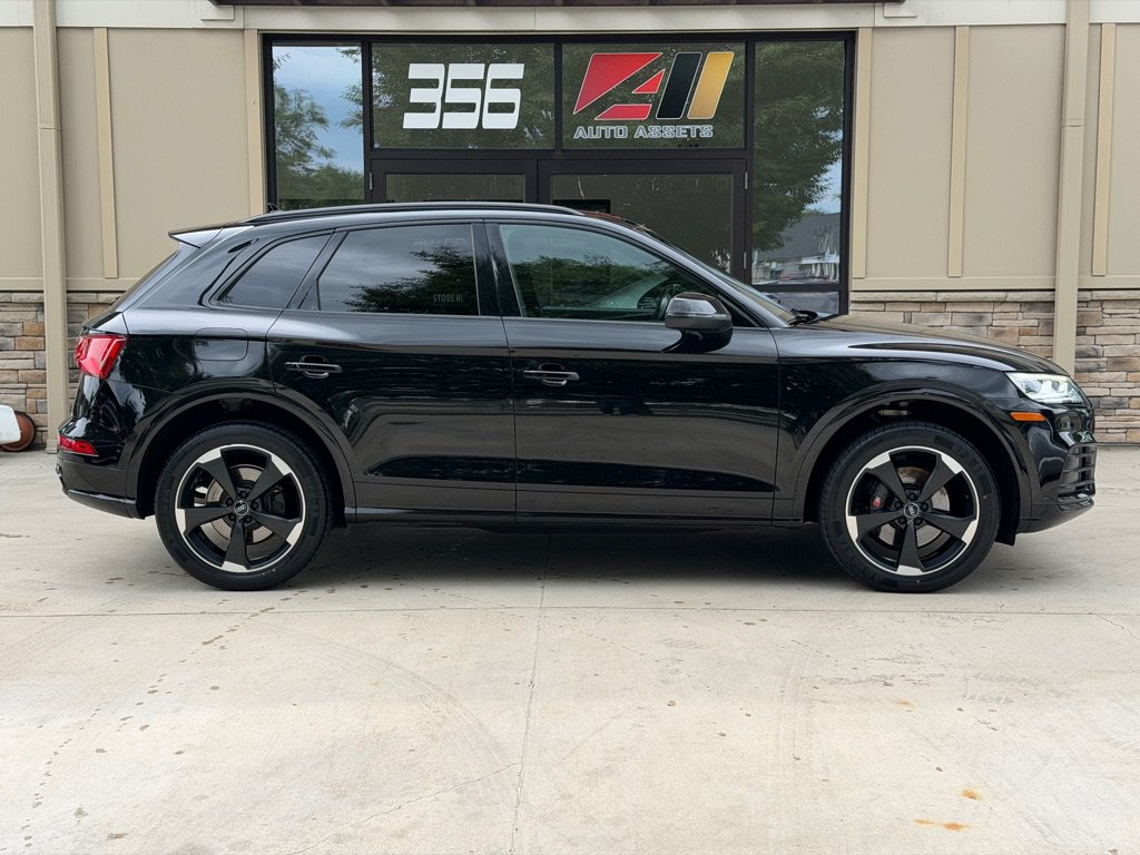 Used 2020 Audi SQ5 Premium Plus w/ Premium Plus Package AWD/4WD image 2