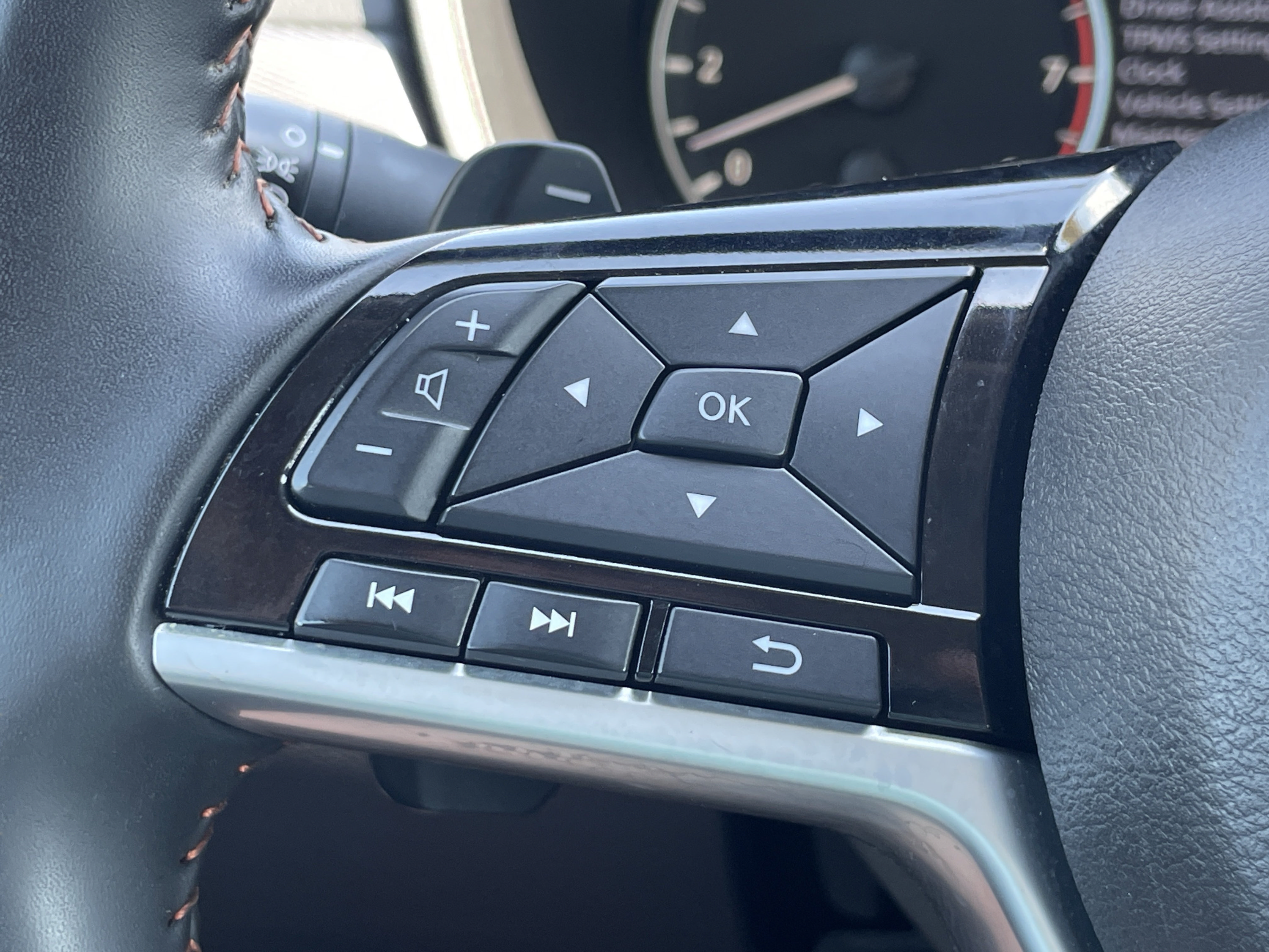 Used 2025 Nissan Altima 2.5 SR FWD image 19