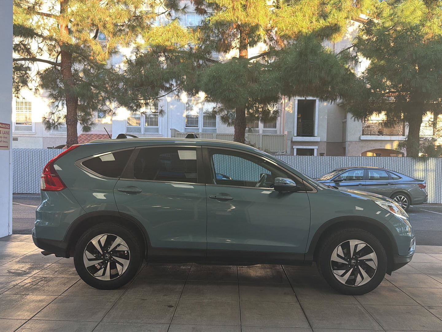 Used 2016 Honda CR-V Touring image 6