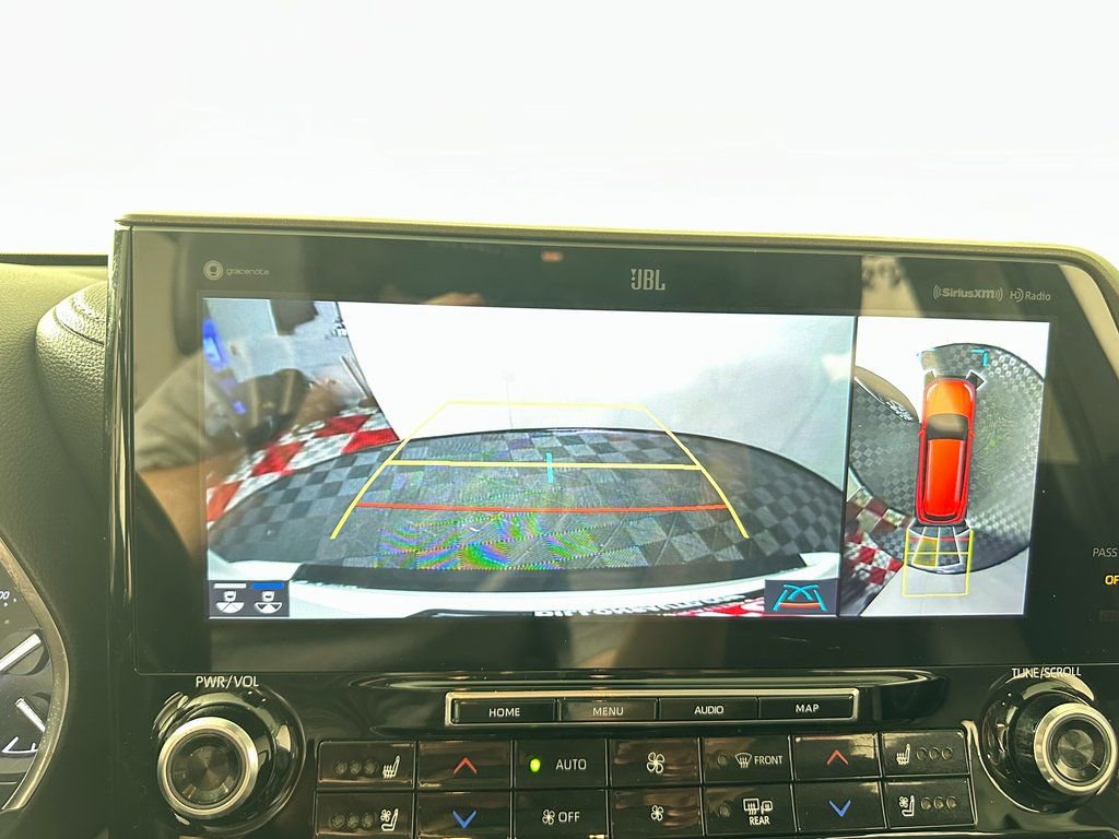 Used 2020 Toyota Highlander Limited image 31