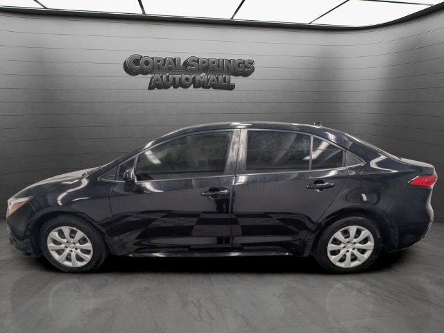Used 2024 Toyota Corolla LE FWD image 4