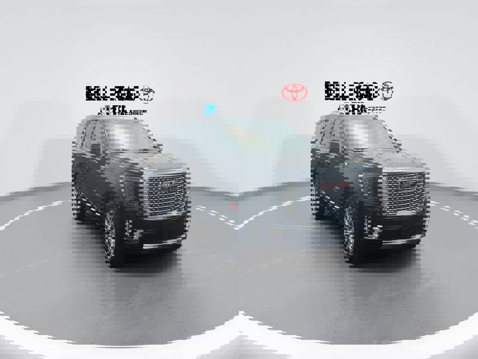 Used 2023 GMC Yukon Denali image 2