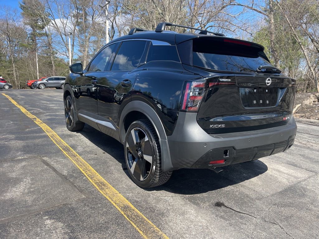 Certified 2025 Nissan Kicks SR image 5