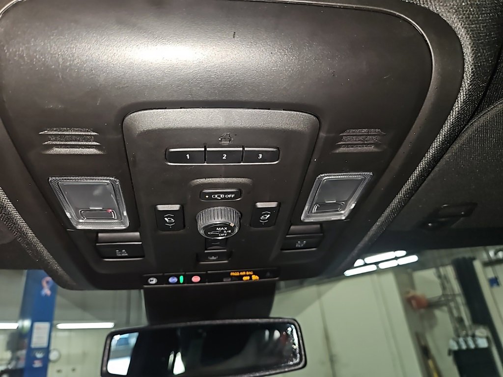 Used 2024 GMC Yukon Denali w/ Max Trailering Package image 23