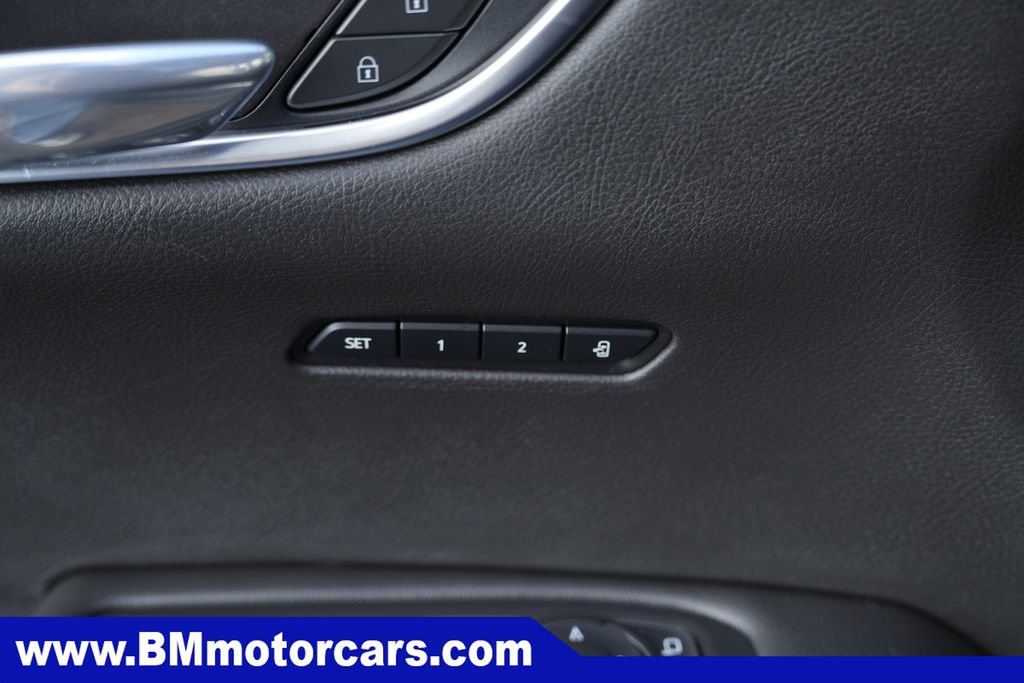 Used 2022 Cadillac XT6 Premium Luxury image 24