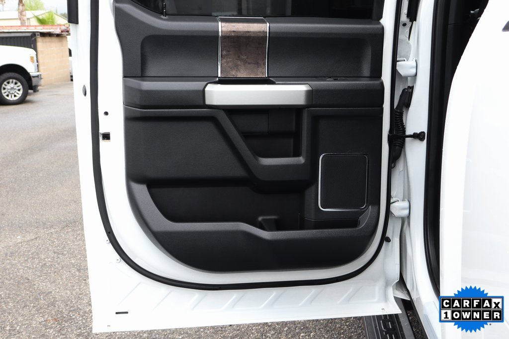 Used 2022 Ford F350 Lariat w/ Black Appearance Package image 39