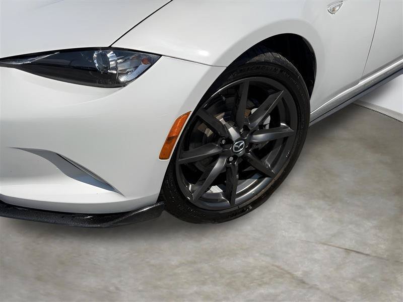 Used 2016 MAZDA MX-5 Miata Club RWD image 2