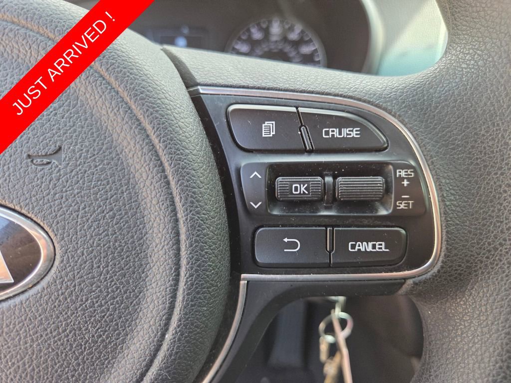 Used 2018 Kia Optima LX w/ 17" Alloy Wheels Package FWD image 30