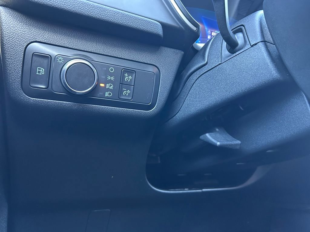 Used 2020 Ford Escape SE Sport image 22