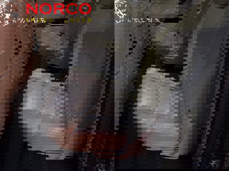 Used 2019 Cadillac Escalade ESV Luxury image 22