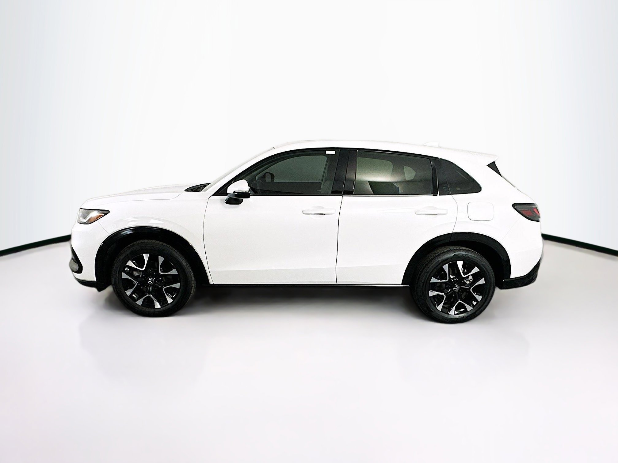 Used 2026 Honda HR-V EX-L image 4