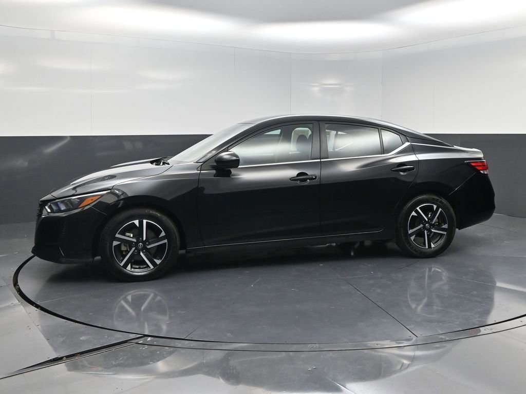 Used 2024 Nissan Sentra SV FWD image 3