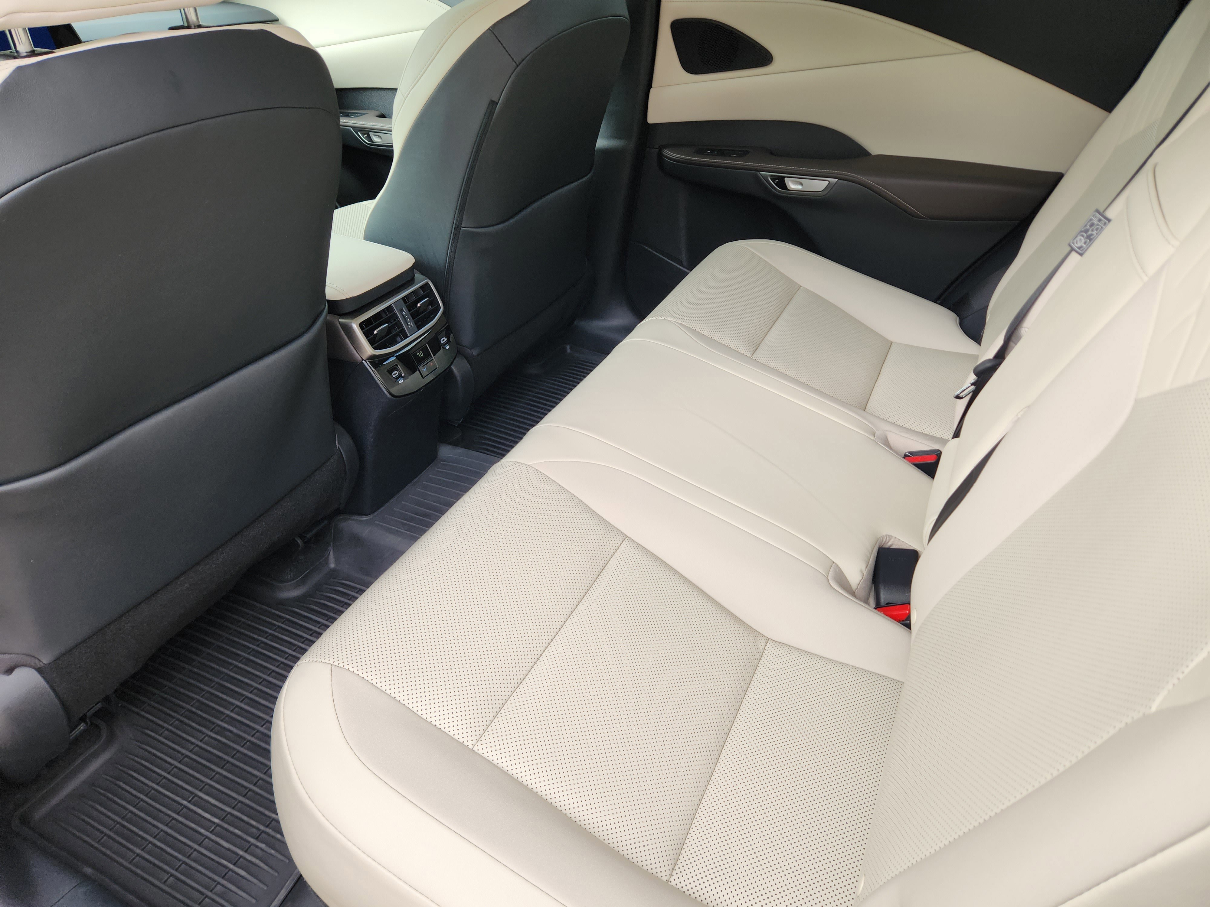 Used 2023 Lexus RX 350 Premium w/ Cold Area Package image 35