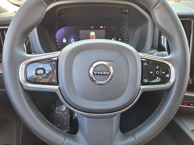 Certified 2023 Volvo XC60 B5 Plus FWD image 37