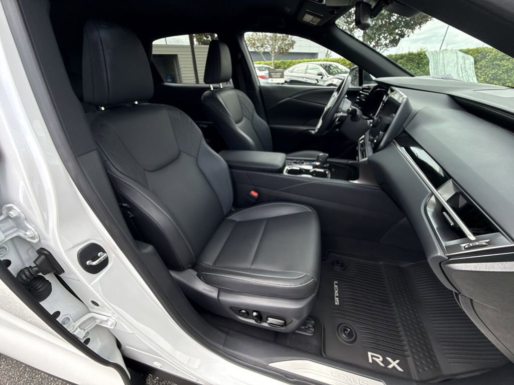 Used 2025 Lexus RX 350 FWD w/ Technology Package image 16