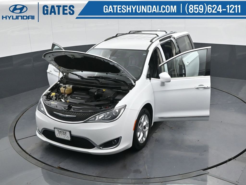 Used 2017 Chrysler Pacifica Touring-L Plus image 84