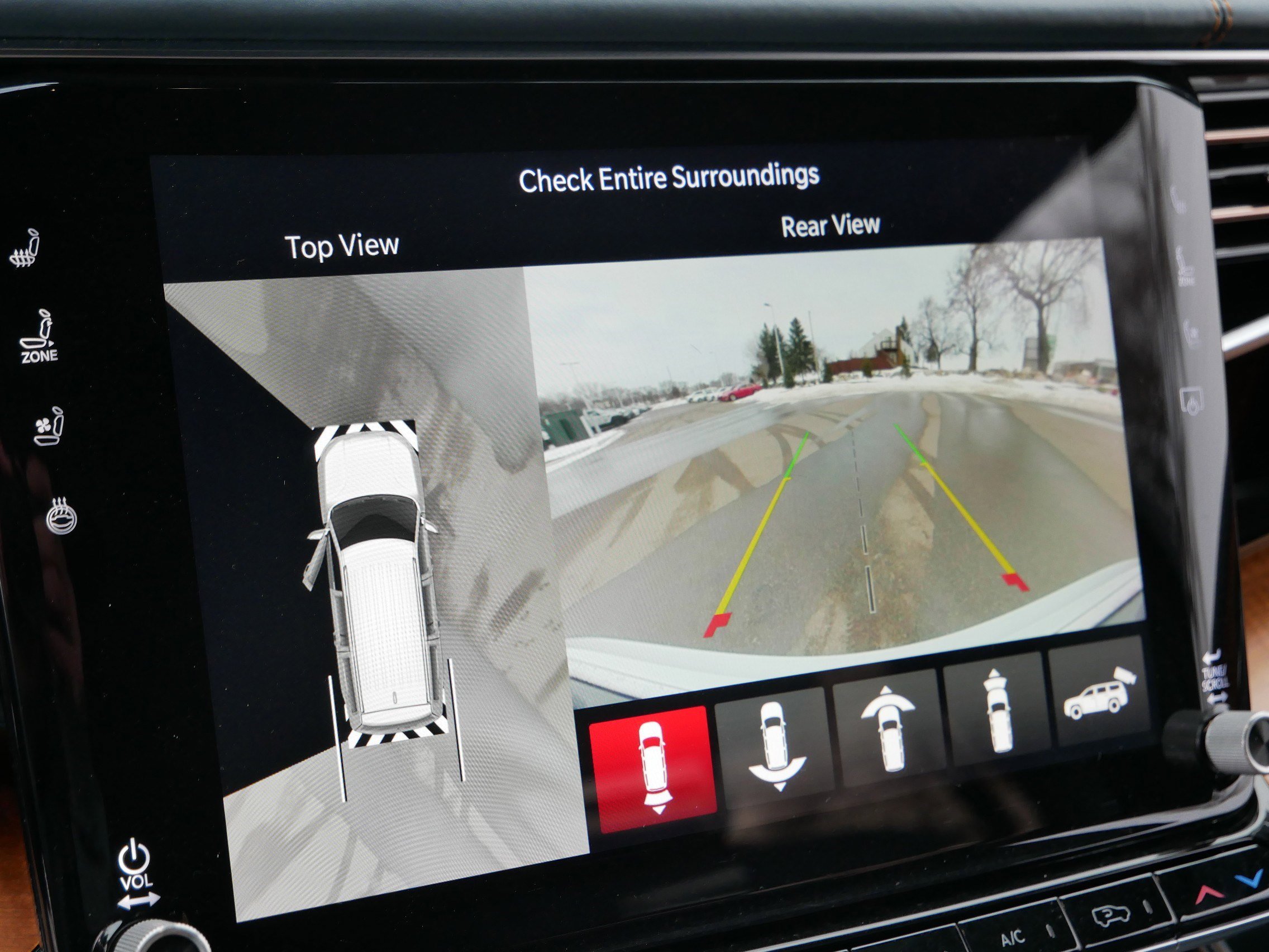 Used 2022 Jeep Grand Wagoneer Series III w/ Rear Seat Video Group 1 image 31