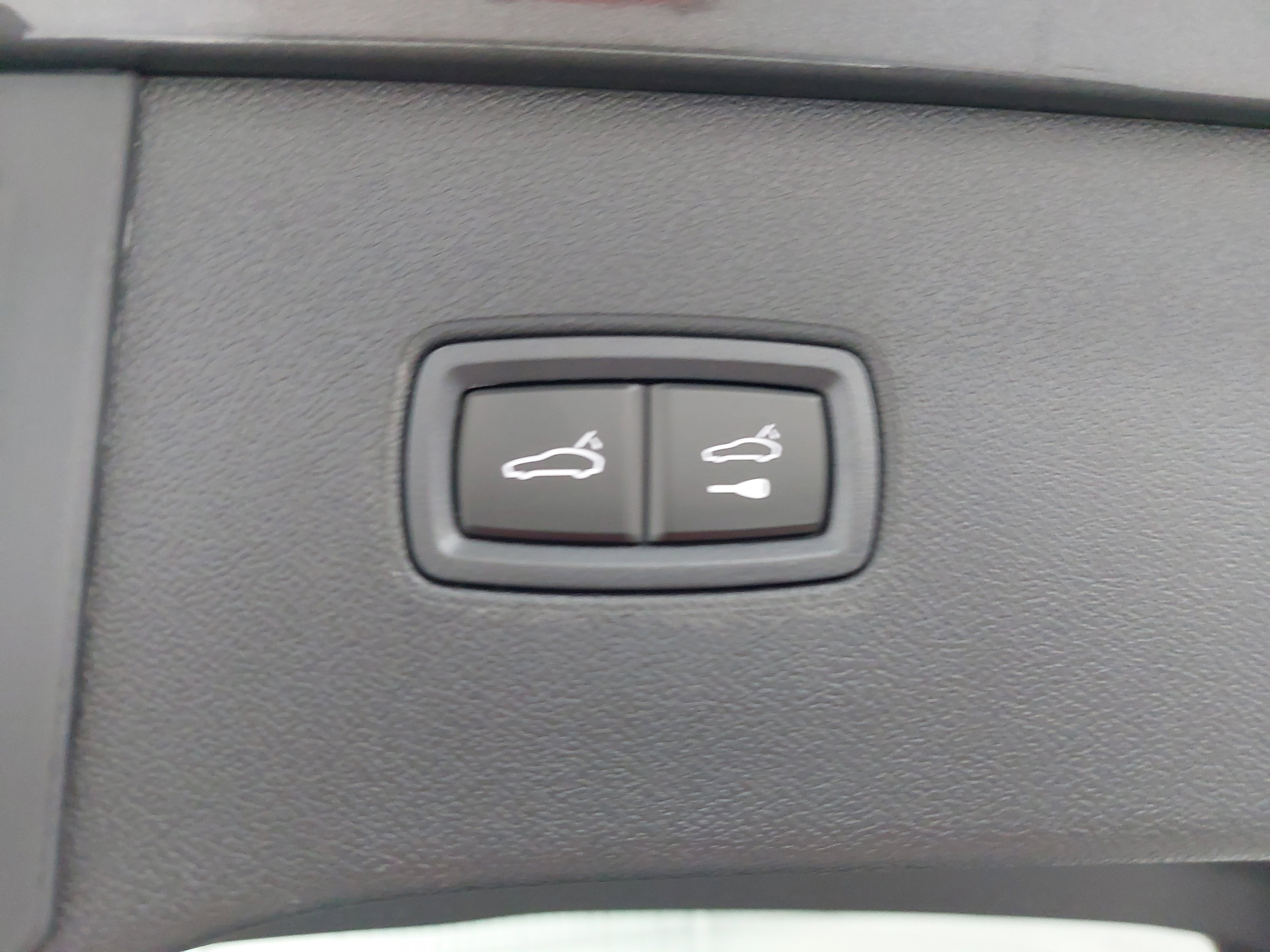 New 2026 Porsche Cayenne S image 15