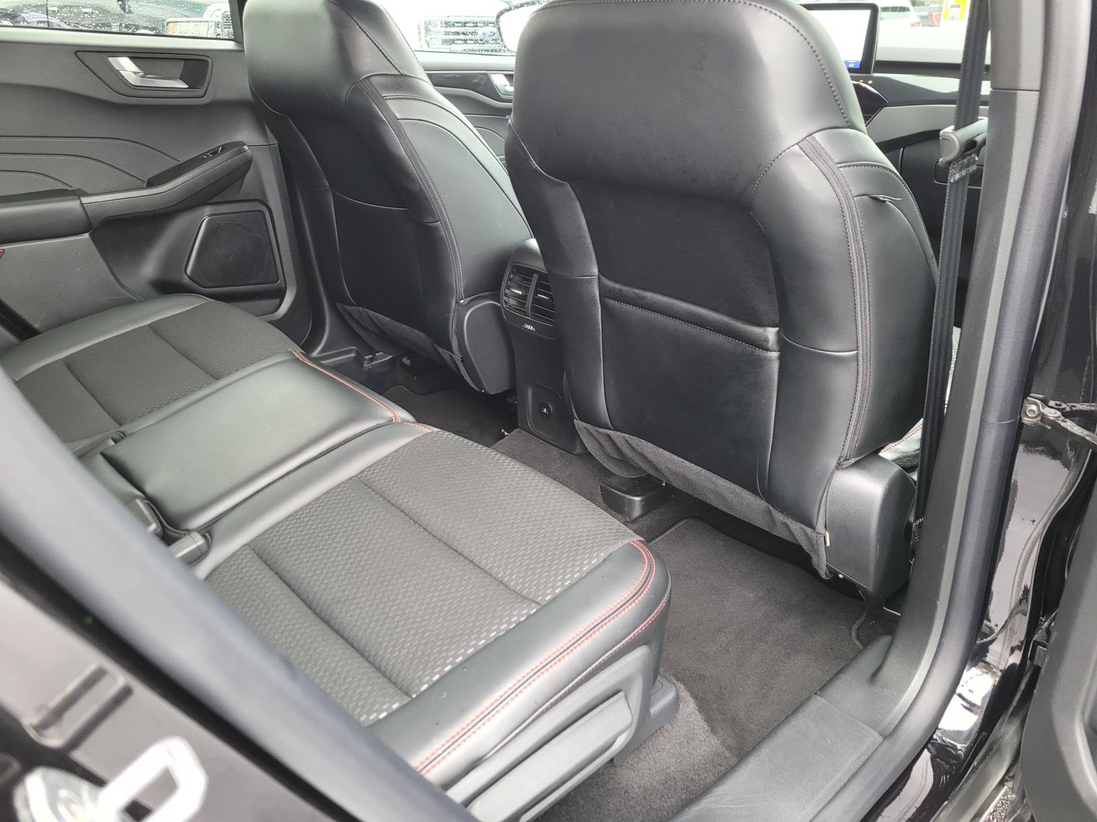 Used 2025 Ford Escape ST-Line AWD/4WD image 19