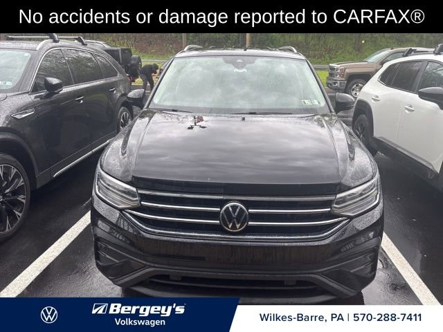 Used 2022 Volkswagen Tiguan SE FWD image 2