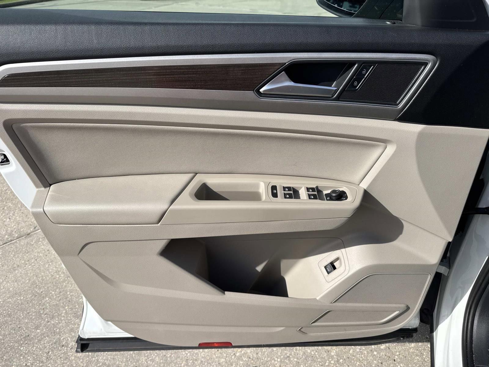 Used 2019 Volkswagen Atlas SEL image 20