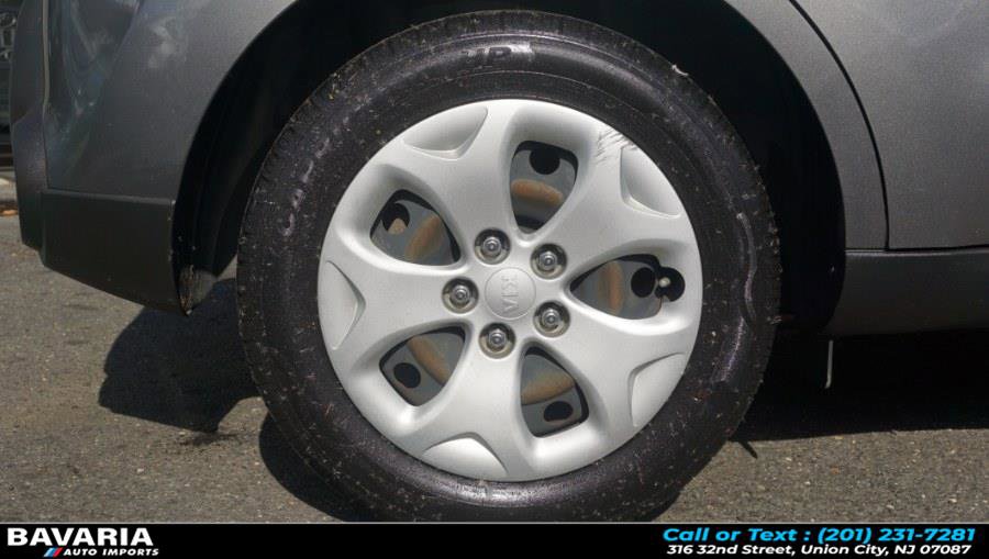 Used 2014 Kia Soul 5dr Wgn Auto Base image 29