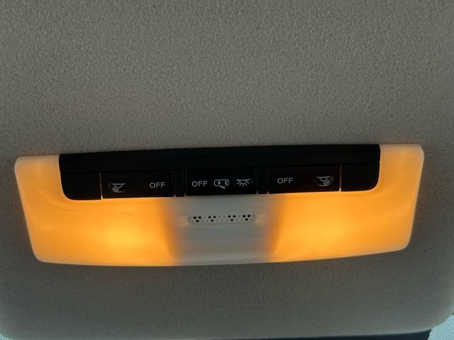 Used 2024 Nissan Versa SV FWD image 22