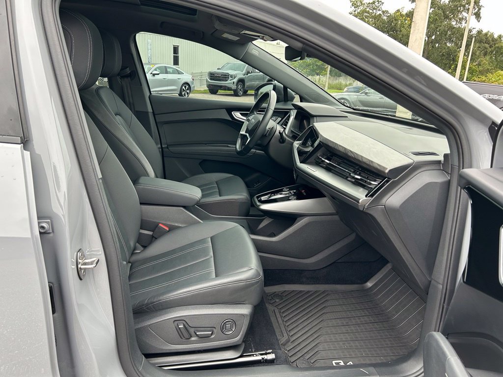 Used 2024 Audi Q4 e-tron Premium Plus AWD/4WD image 41