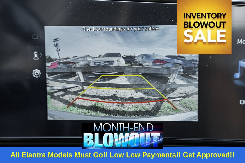 New 2025 Hyundai Elantra SEL image 37