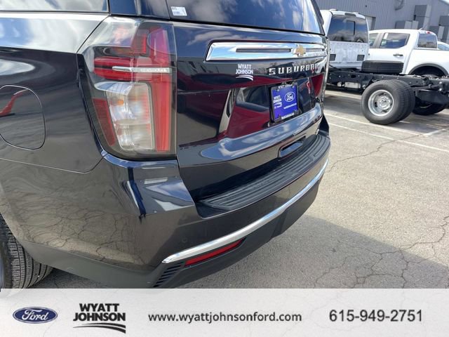 Used 2024 Chevrolet Suburban LT image 10