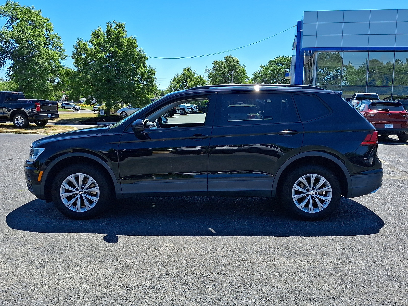 Used 2020 Volkswagen Tiguan S AWD/4WD image 4