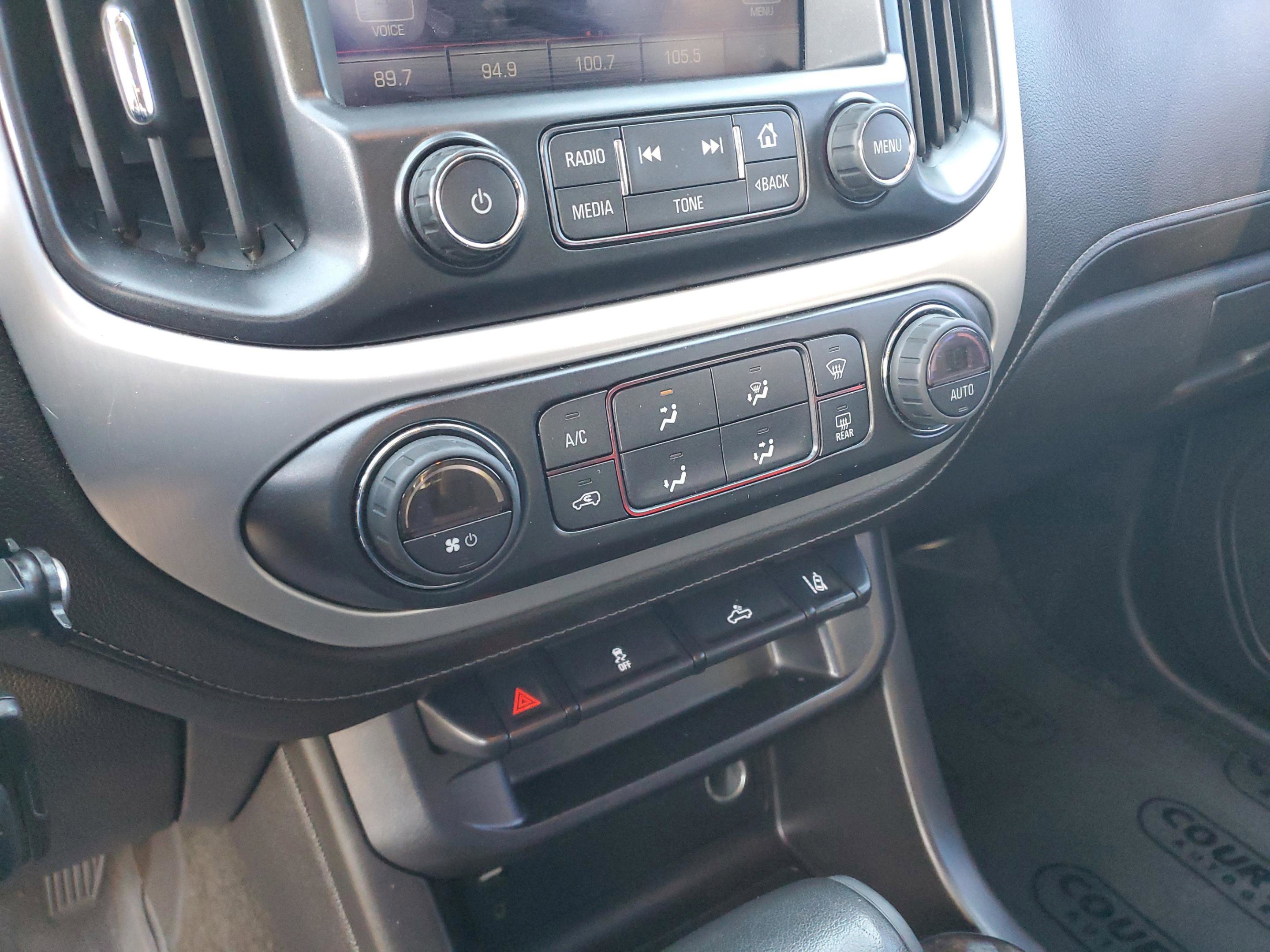 Used 2015 GMC Canyon SLE w/ SLE Convenience Package image 23